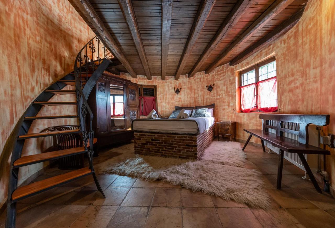 Vintage Stone House Where Calm Lives Amarianos Exterior foto